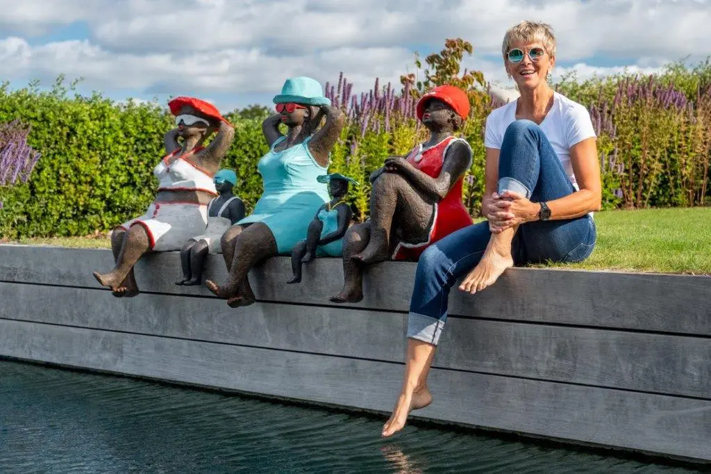 Veerle De Vos Kunstenares Knokke Beelden voor aan water