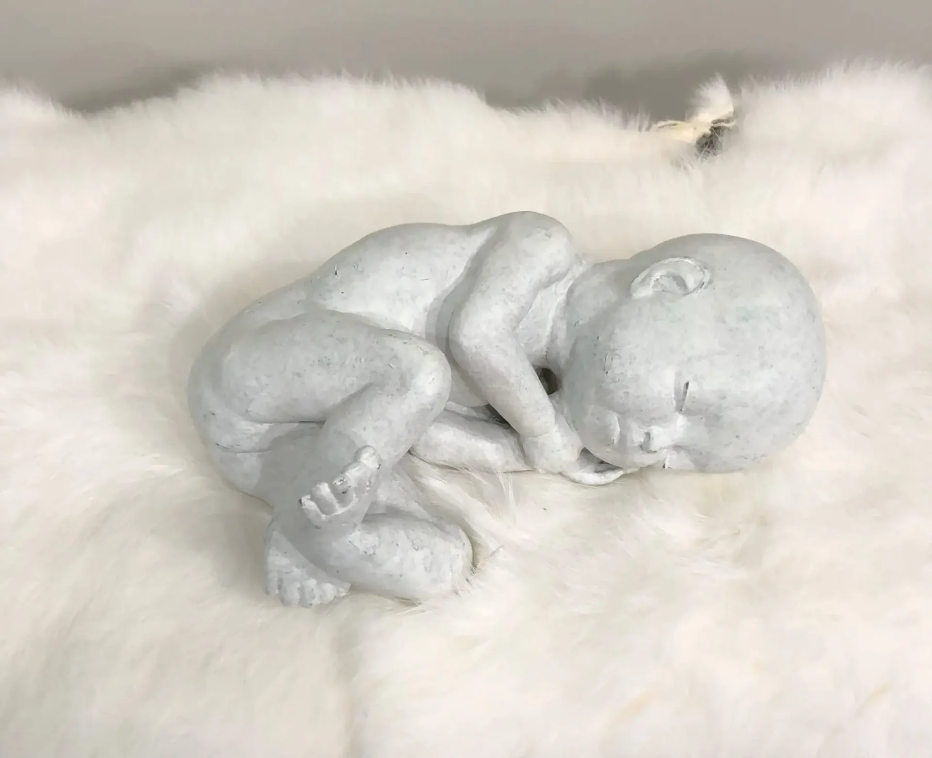 Veerle De Vos Nieuw Leven Foetus in brons